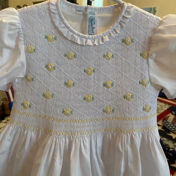 Feltman Brothers Smocked Girls Dress size 6 - Picture 12 of 16